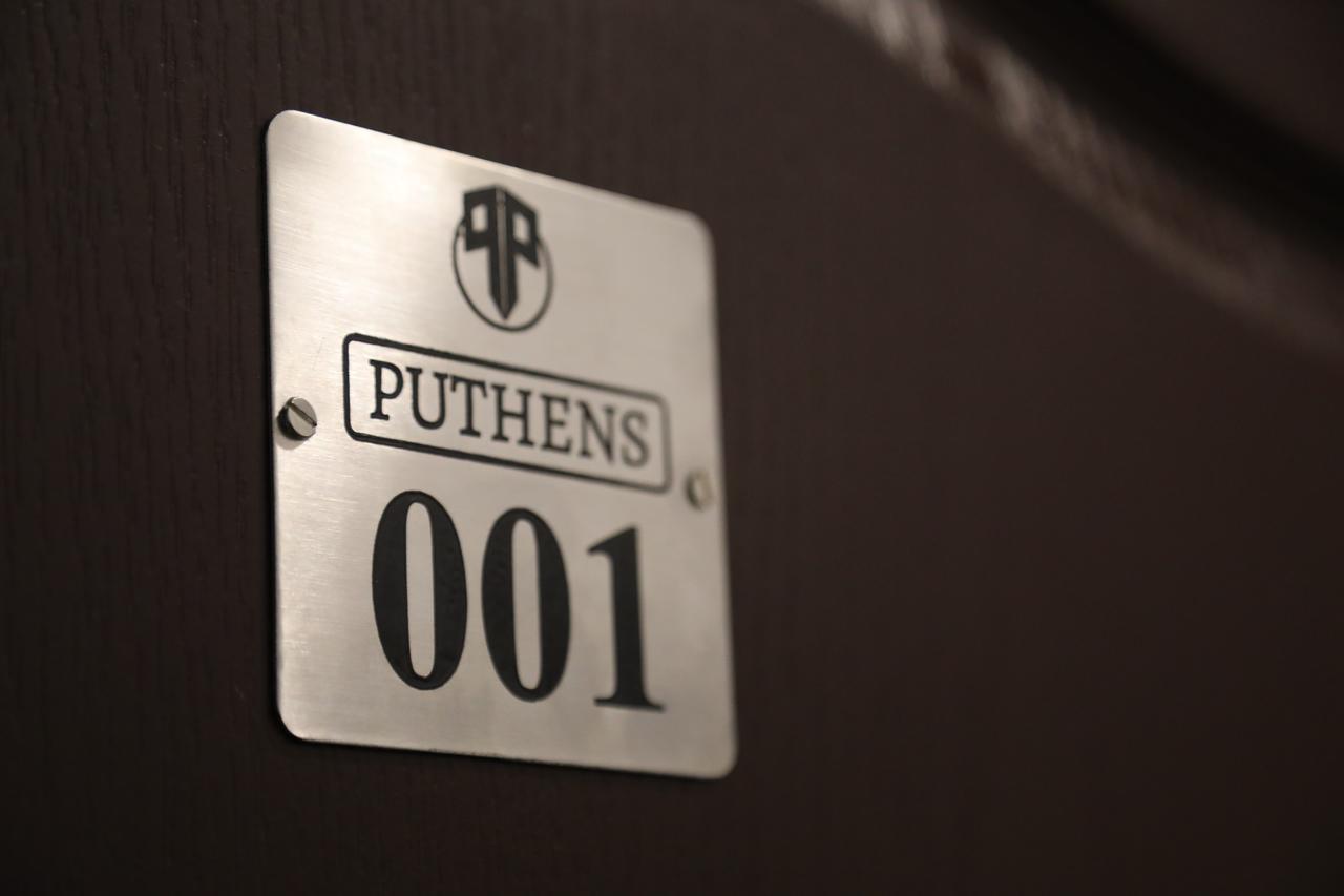 Puthens Clifton Inn Kottayam Bagian luar foto